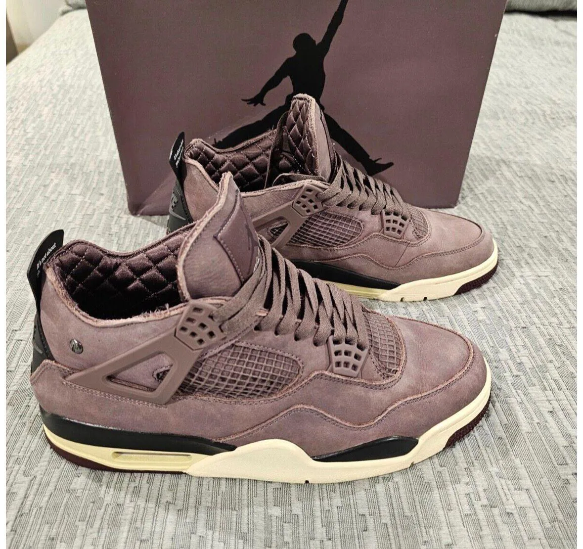 Jordan Retro 4 Vinotinto