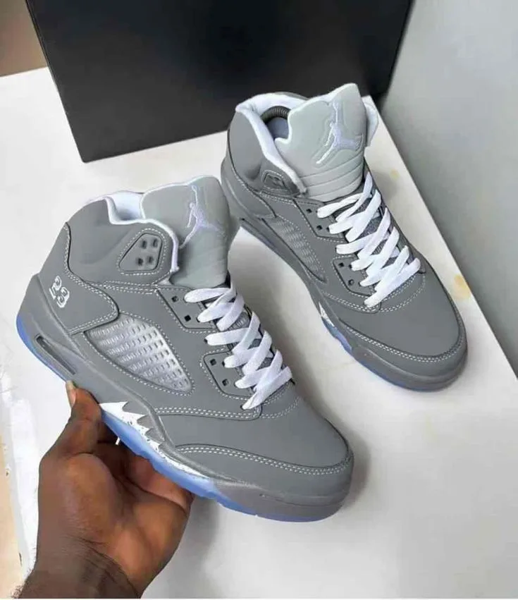 Jordan Retro 5 Gris